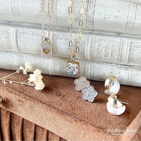 Park Lane Veil Gold Necklace with Square CZ Pendant | New - Picture 3 of 6